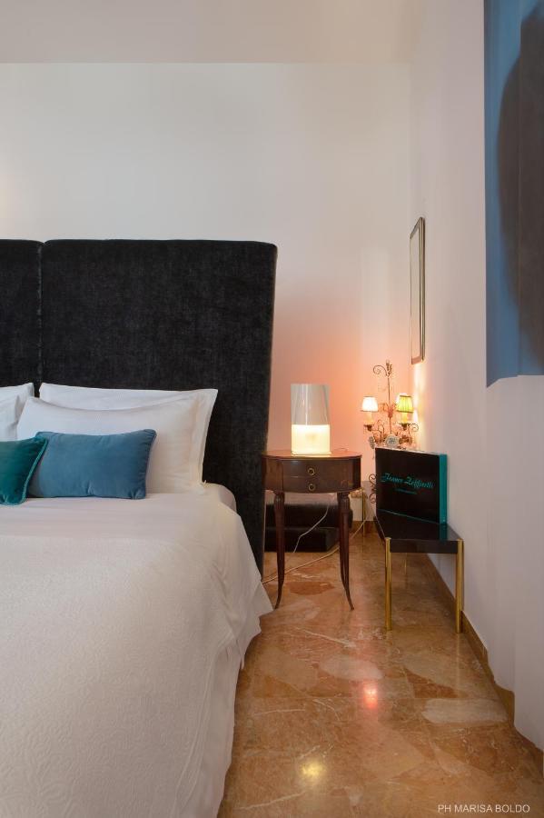 Billie'S Flat Red - Art & Design Apt In Verona Historic Centre المظهر الخارجي الصورة