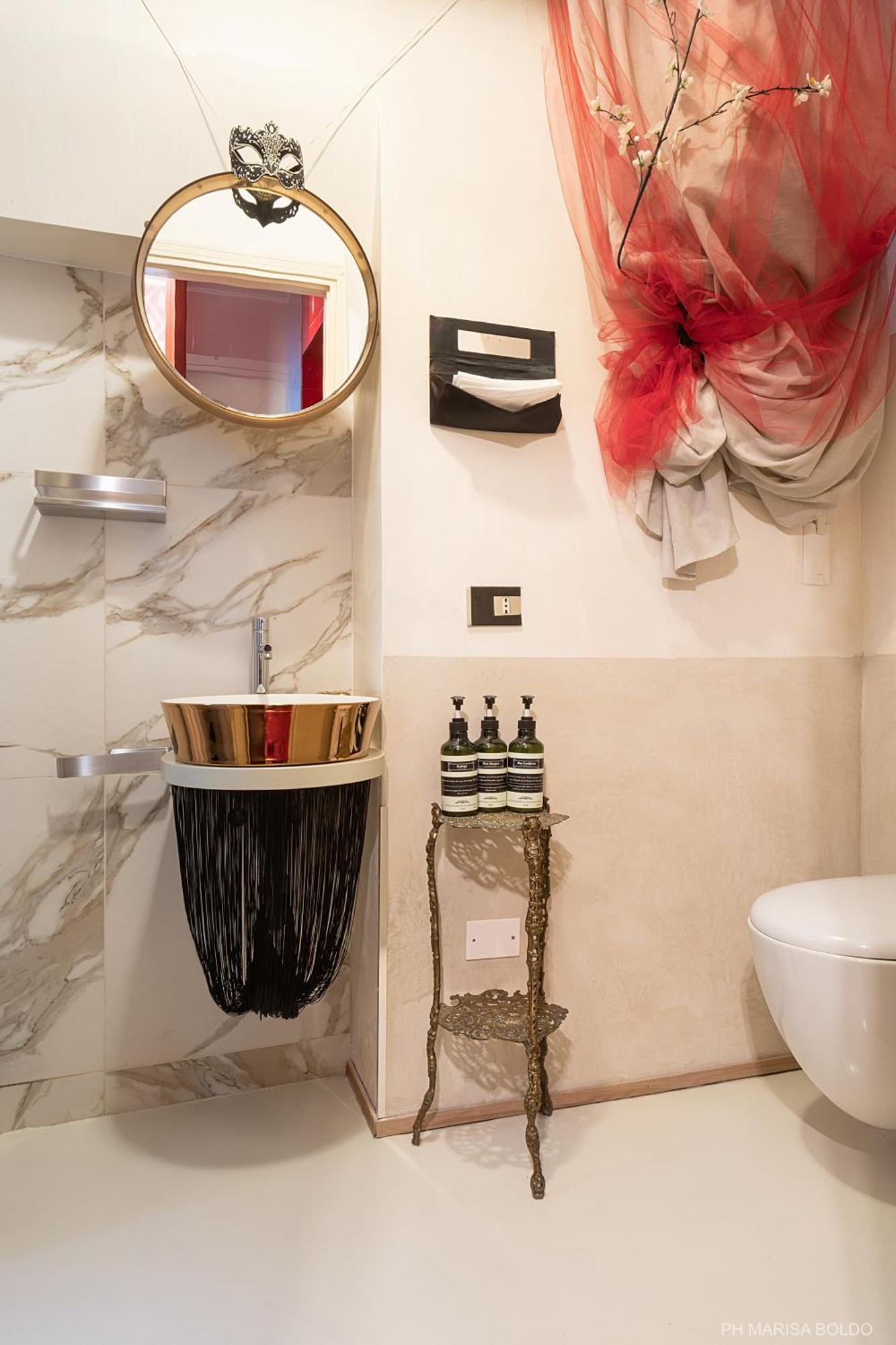 Billie'S Flat Red - Art & Design Apt In Verona Historic Centre المظهر الخارجي الصورة