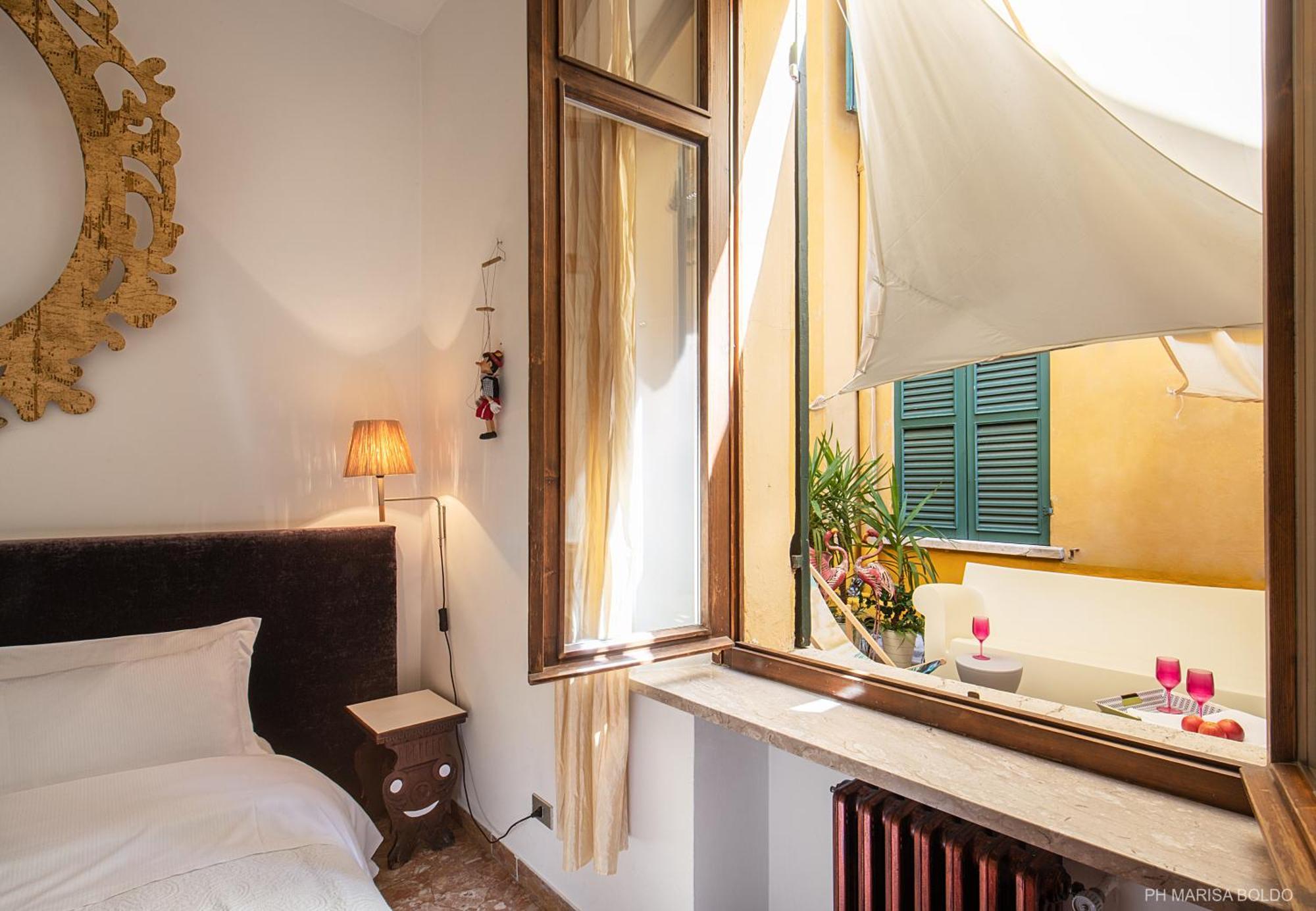 Billie'S Flat Red - Art & Design Apt In Verona Historic Centre المظهر الخارجي الصورة